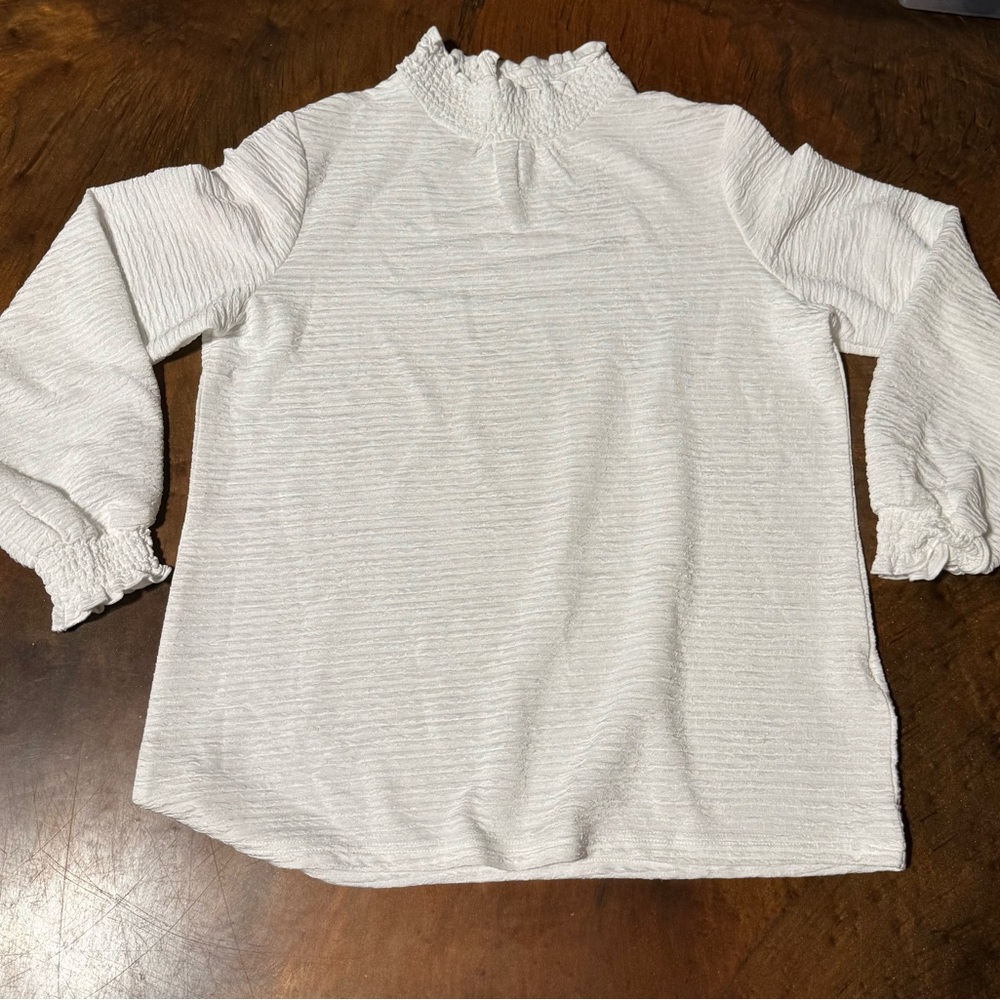 Chic white Ruffled Women's‎ Blouse